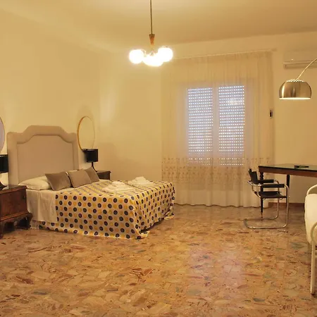 La Casa Reggina Guest house 3*