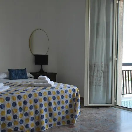 La Casa Reggina Guest house